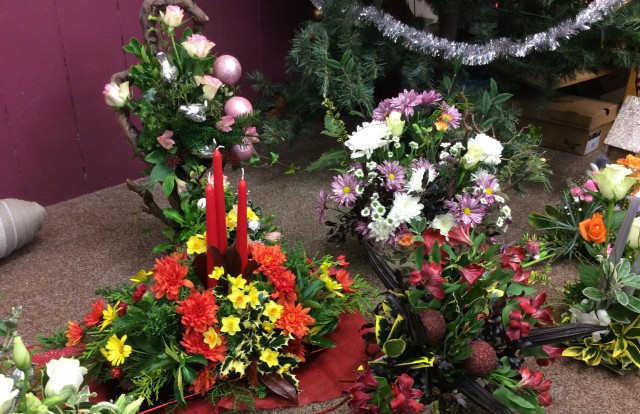 Flower arranging led by Lynne December 2018 - photo 5